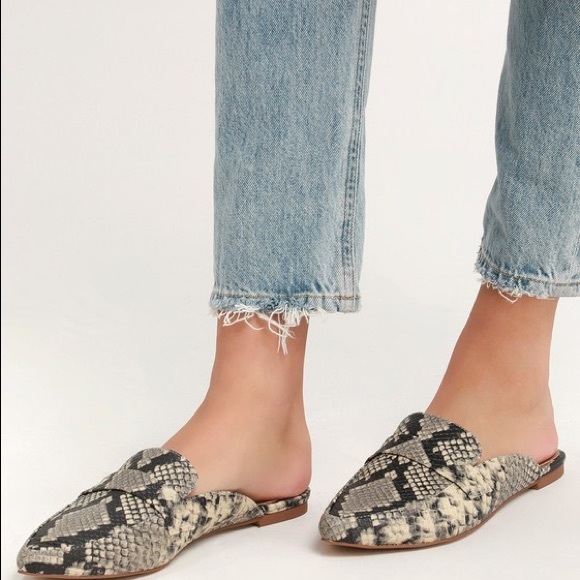 Steve Madden SNAKE PRINT LEATHER MULES Slides - Picture 2 of 5